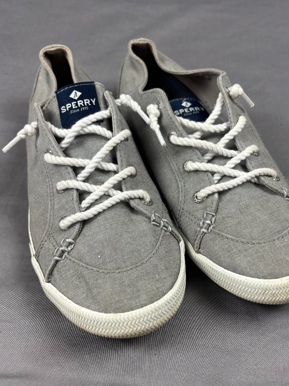 Sperry Gray Lounge Core Slip On Sneakers Women's Size 9 Lace up Casual
